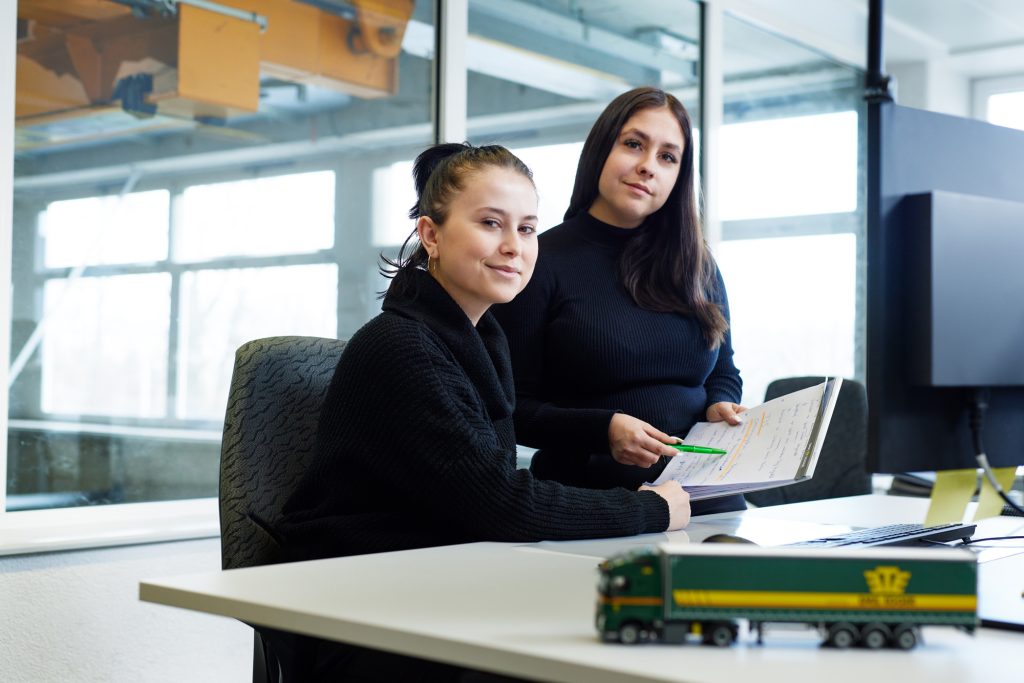 emil-egger-apply-job-offer-apprentice-trainees-office-switzerland-st-gallen-bassersdorf-avenches-haerkingen